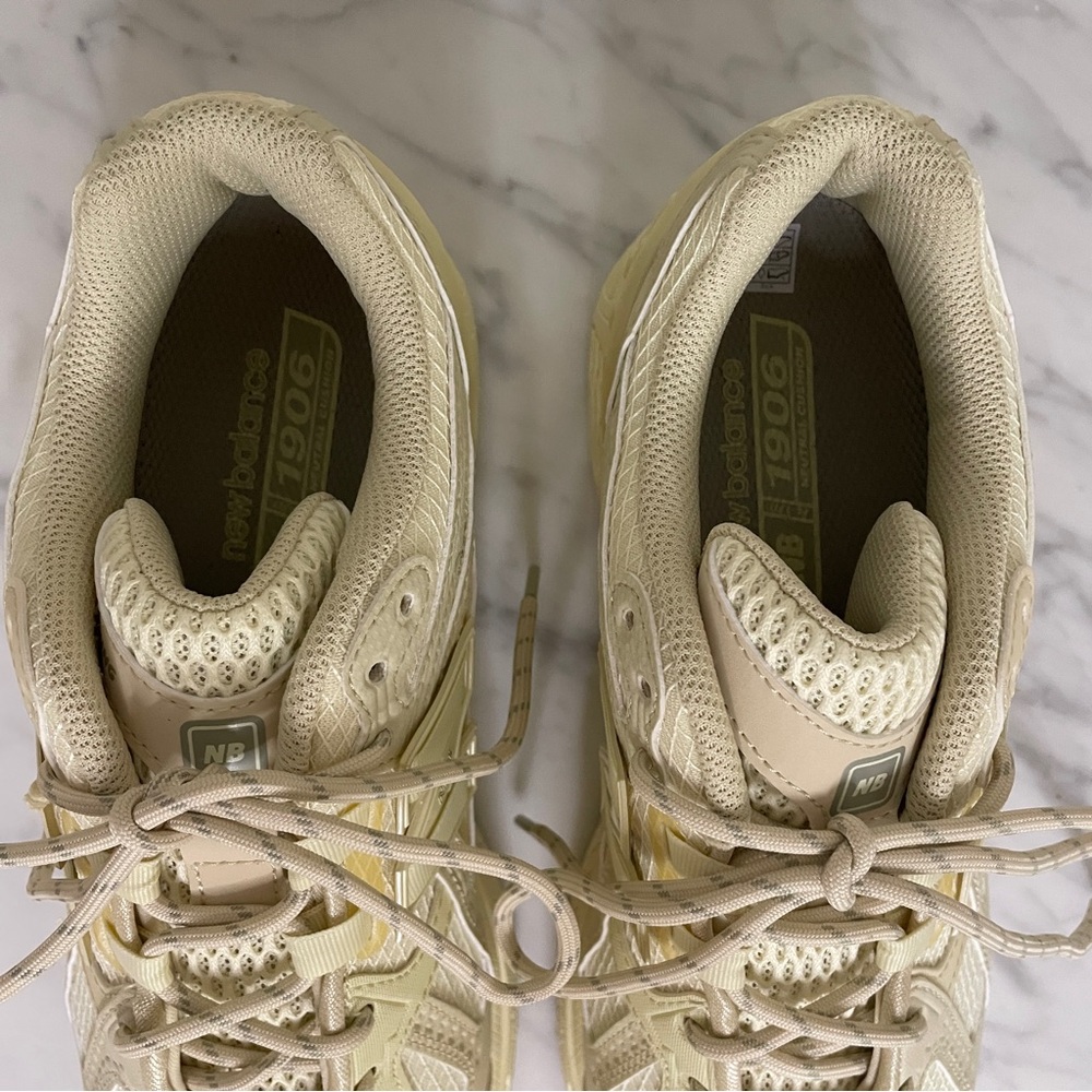 New Balance 1906U Cream Unisex Sneakers. 39.5. New Without Box. - Picture 4 of 13